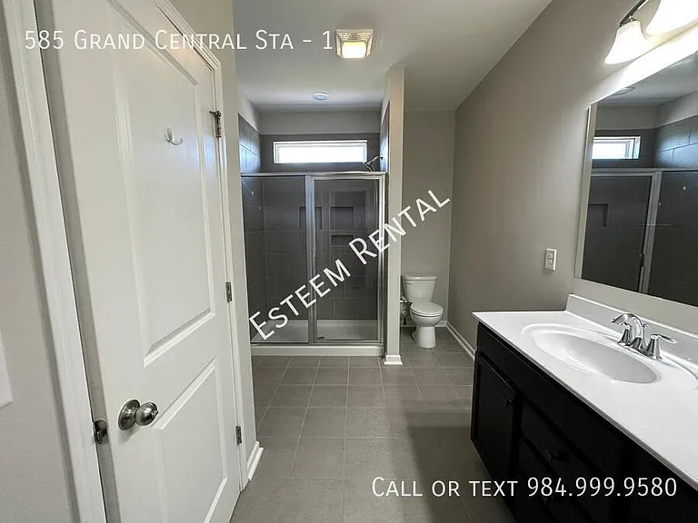585 Grand Central Sta #1 — Photo 25