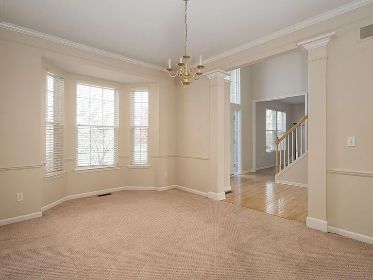 14864 Liri Dr — Photo 12