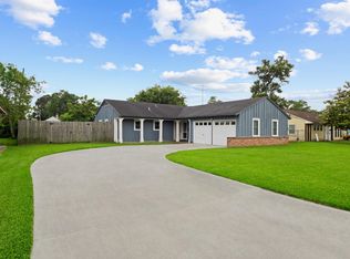 3835 Bayou Rd, Beaumont, TX 77707