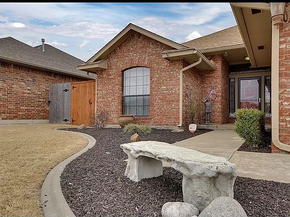 2nd image of 4816 Montrose Dr