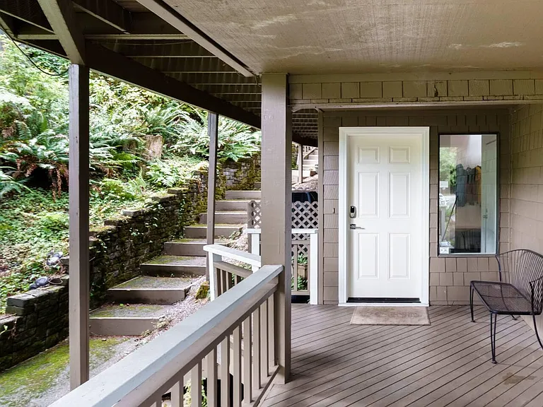 2041 W Lake Sammamish Pkwy SE — Photo 18