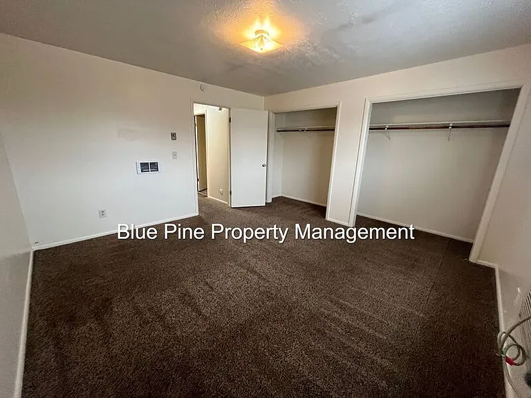 337 E 15th St #4 — Photo 9