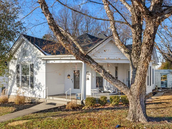 219 Holt Ave, Mount Sterling, KY 40353