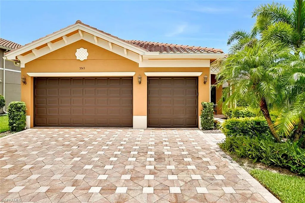 3745 Pleasant Springs Dr — Photo 1