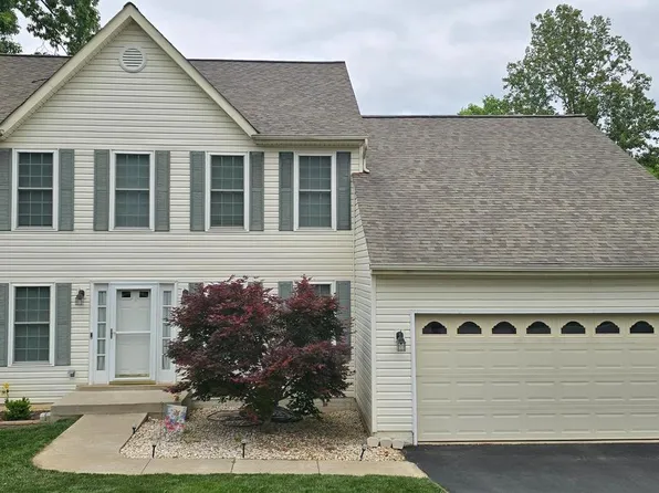 5 Oliver Ct, Fredericksburg, VA 22406