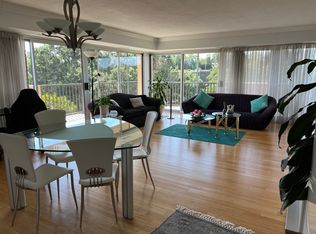 1300 Army Navy Dr APT 522, Arlington, VA 22202