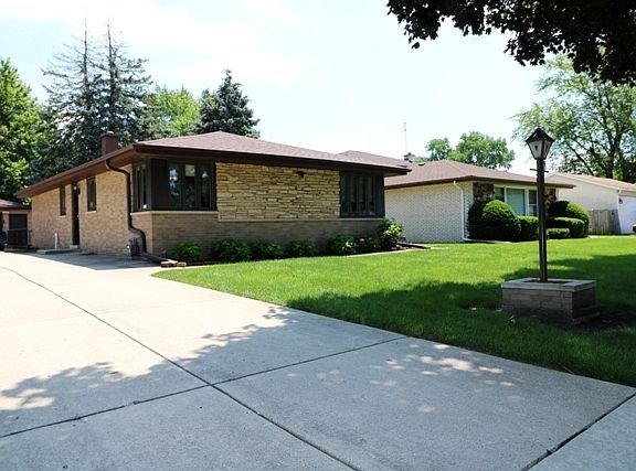 2nd image of 1219 Doreen Dr