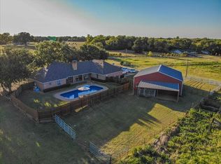 100 Hidden Valley Rd, Wills Point, TX 75169