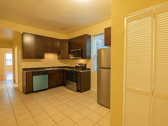 4th image of 6224 S Evans Ave
