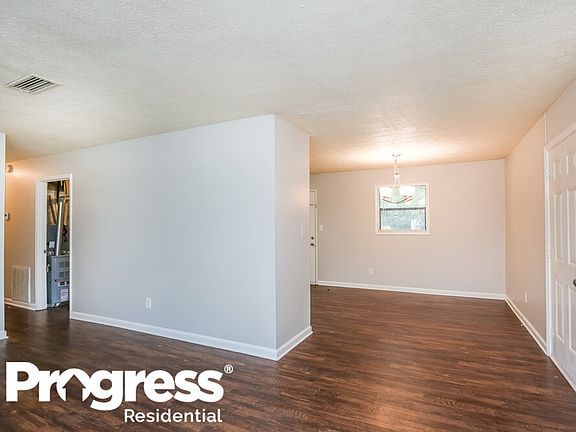 4th image of 3446 Estes Park Dr