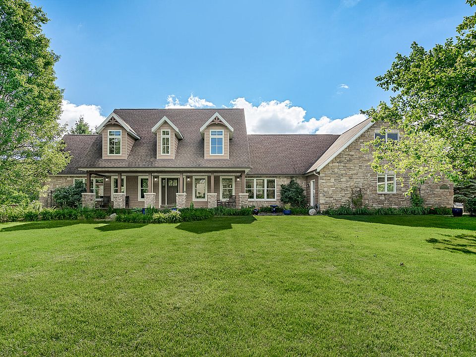 1st image of 4790 Hidden Shore Dr