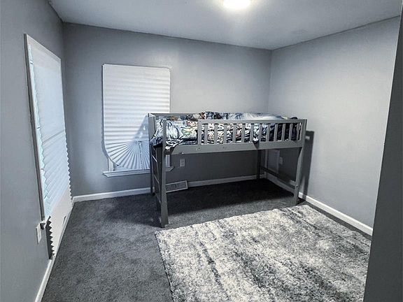 5th image of 15571 Fenton Ave