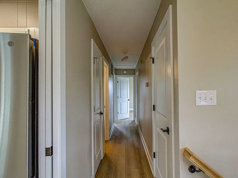 9521 Mobile Dr — Photo 18