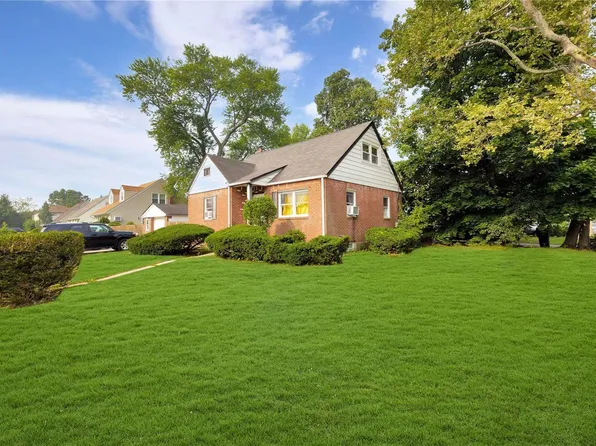 460 Chester Street, Uniondale, NY 11553