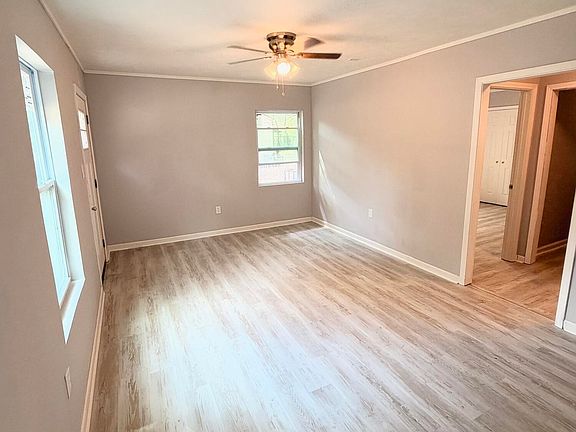 4th image of 3909 Ilano Dr