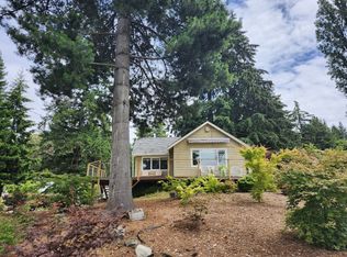 3913 Harbel Dr NE, Bremerton, WA 98310