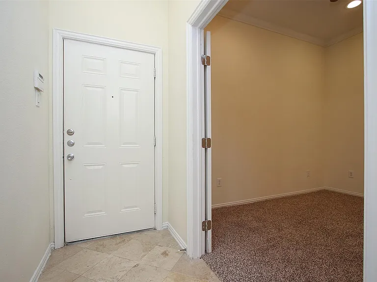 2701 Helena St #202 — Photo 5