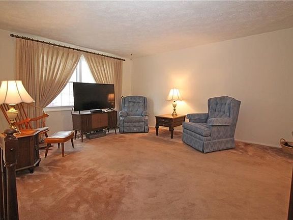 5th image of 2259 Lancelot Dr