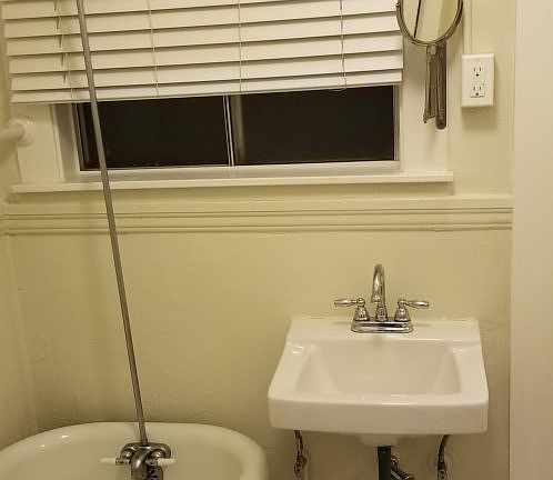 4th image of 890 Geary St APT 25
