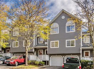 12 Mountain Ter, Nanuet, NY 10954