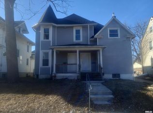 1812 Pershing Ave, Davenport, IA