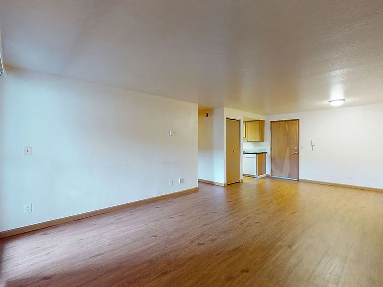 Seattle North Apartments — Photo 57