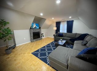 135 W 30th St FLOOR 3, Bayonne, NJ 07002