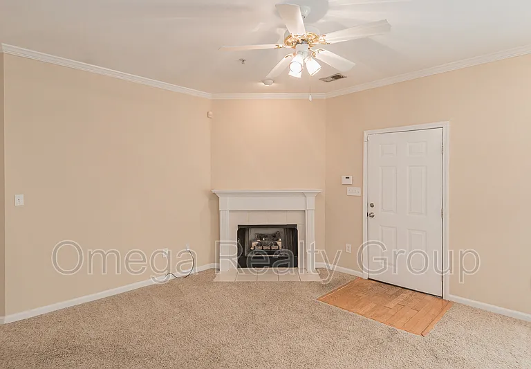 570 Treymoor Lake Cir — Photo 7