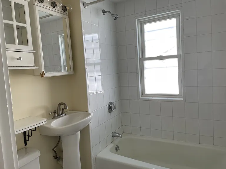27 Elliot St — Photo 9