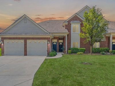 14353 Shadywood Dr, Sterling Heights, MI, 48312