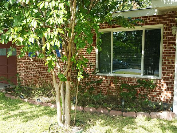 4th image of 8426 Republic Dr