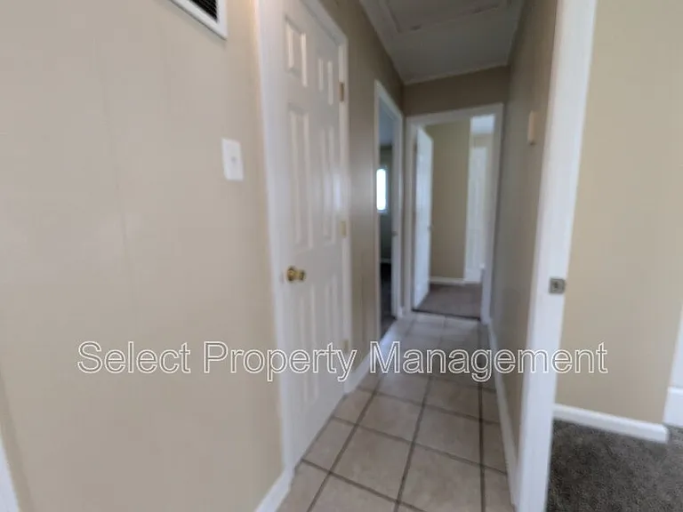 926 Houston Dr — Photo 10
