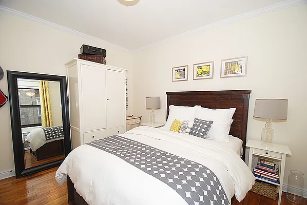 Rented by Buchbinder & Warren | media 4