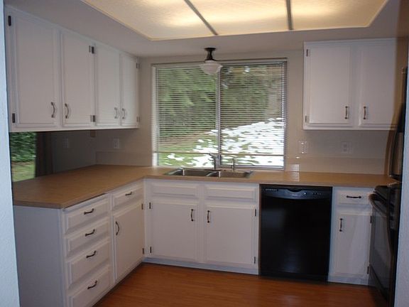3rd image of 18814 60th Ave W