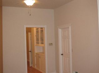 3236 N Sacramento Ave FLOOR 1, Chicago, IL 60618