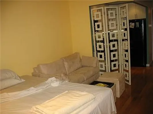 Rented by Luxury Property Group | media 14