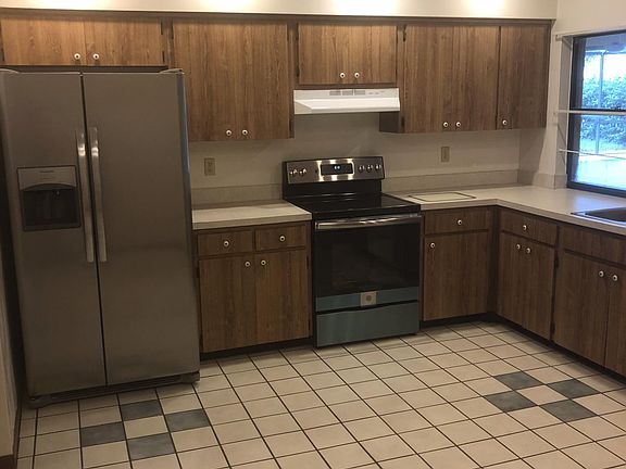 5th image of 3699 Hollow Trail Ct