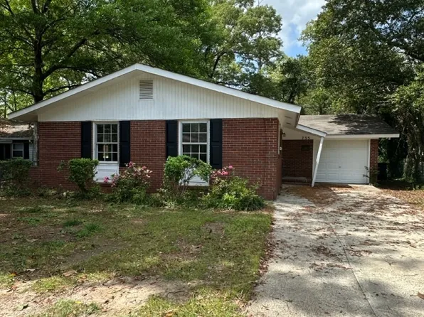 735 Katherine St, Warner Robins, GA 31088