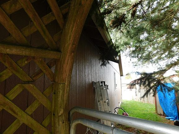 2nd image of 6319 55th Pl NE
