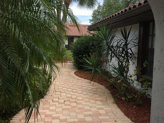 Front Courtyard, Pavers