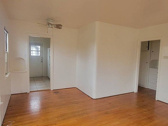 5th image of 4030 Iowa St