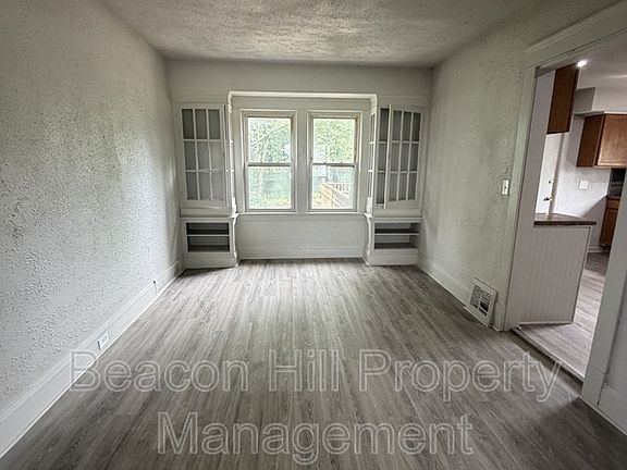 2nd image of 12609 Dove Ave