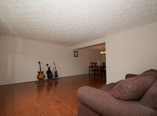 10903 Santa Clara Dr, Fairfax, VA
