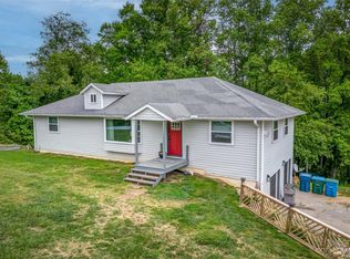 127 Hawke Crest Rd, Hendersonville, NC 28792