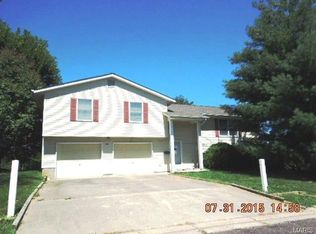 413 Locust St, New Haven, MO 63068