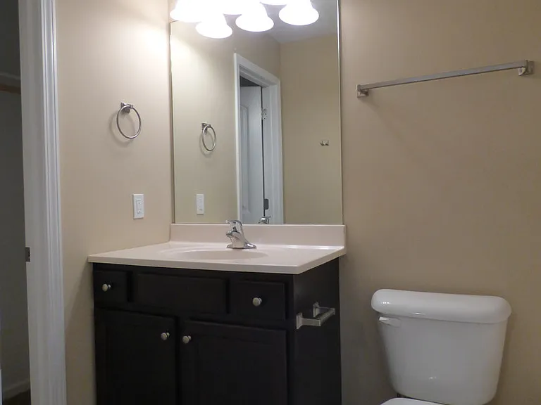 115 N Garth Ave — Photo 11