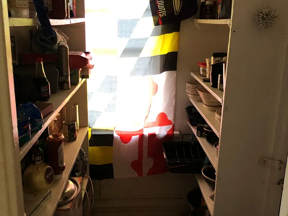Kitchen pantry