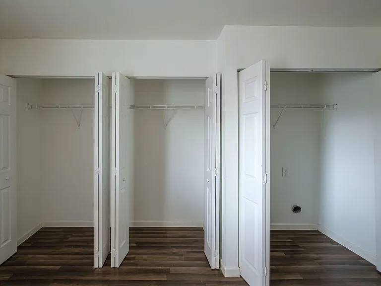 Golden Gate Townhomes — Photo 72