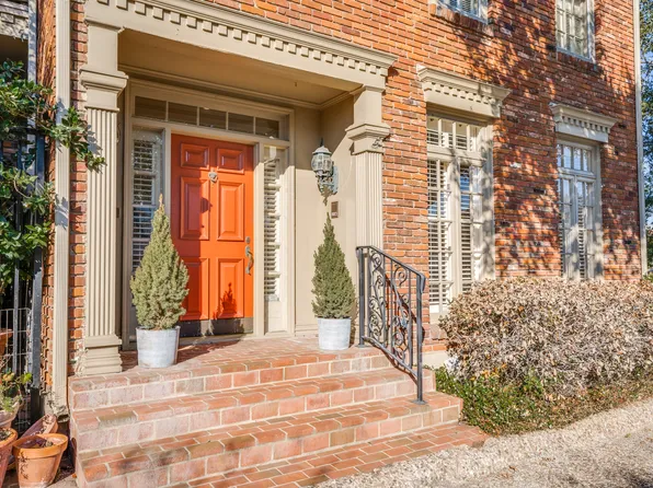 4100 Lovers Ln, Dallas, TX 75225
