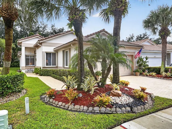 2260 Sapphire Circle, West Palm Beach, FL 33411